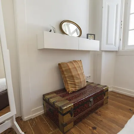 아파트 Lovelystay - 2bedroom Flat - Bica, Charm And Terrace *
